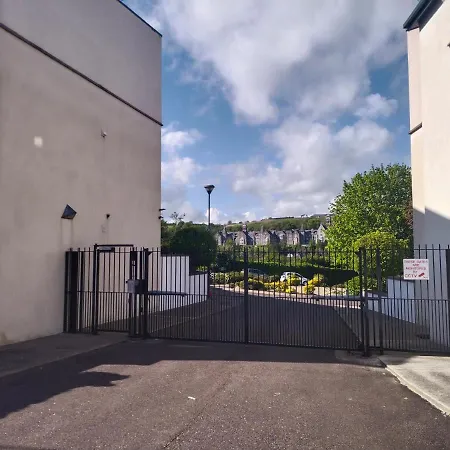 Crescent Homestay * Cork