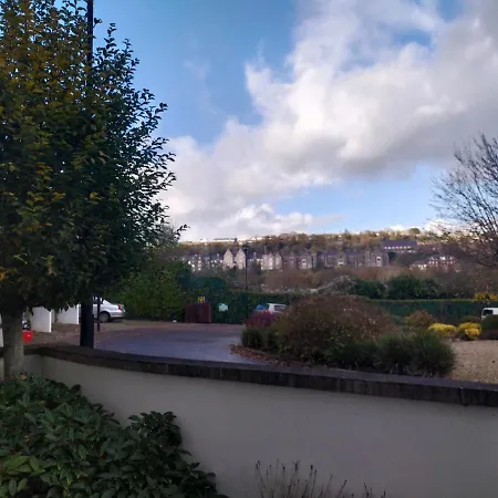 Crescent Homestay Cork
